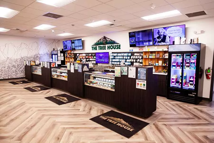 Store interior 69407db00dcd2